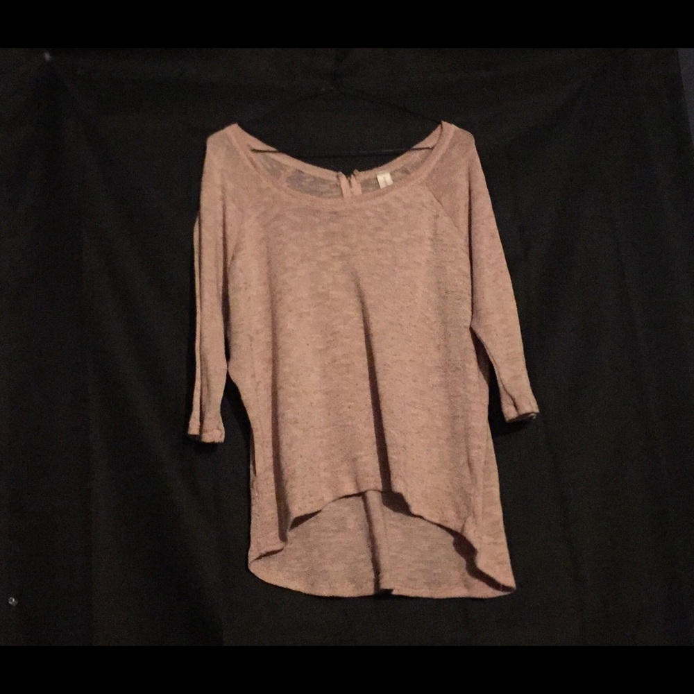 Lightweight shirt with a zipper